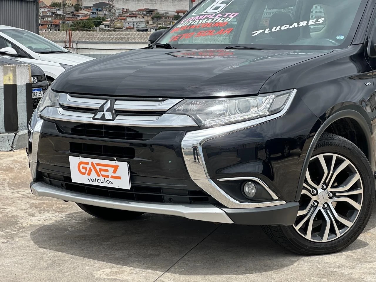 MITSUBISHI OUTLANDER