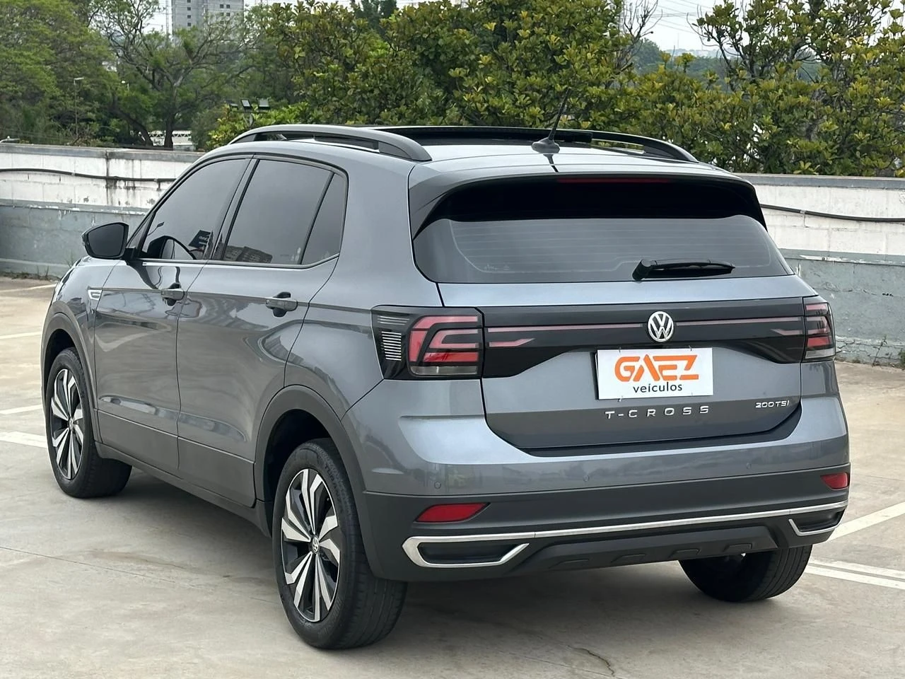 VOLKSWAGEN T-CROSS