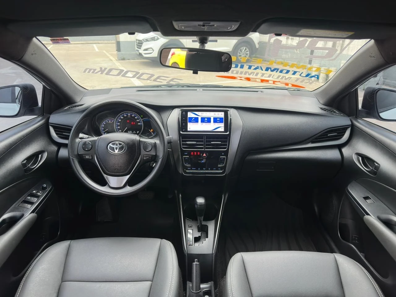 TOYOTA YARIS
