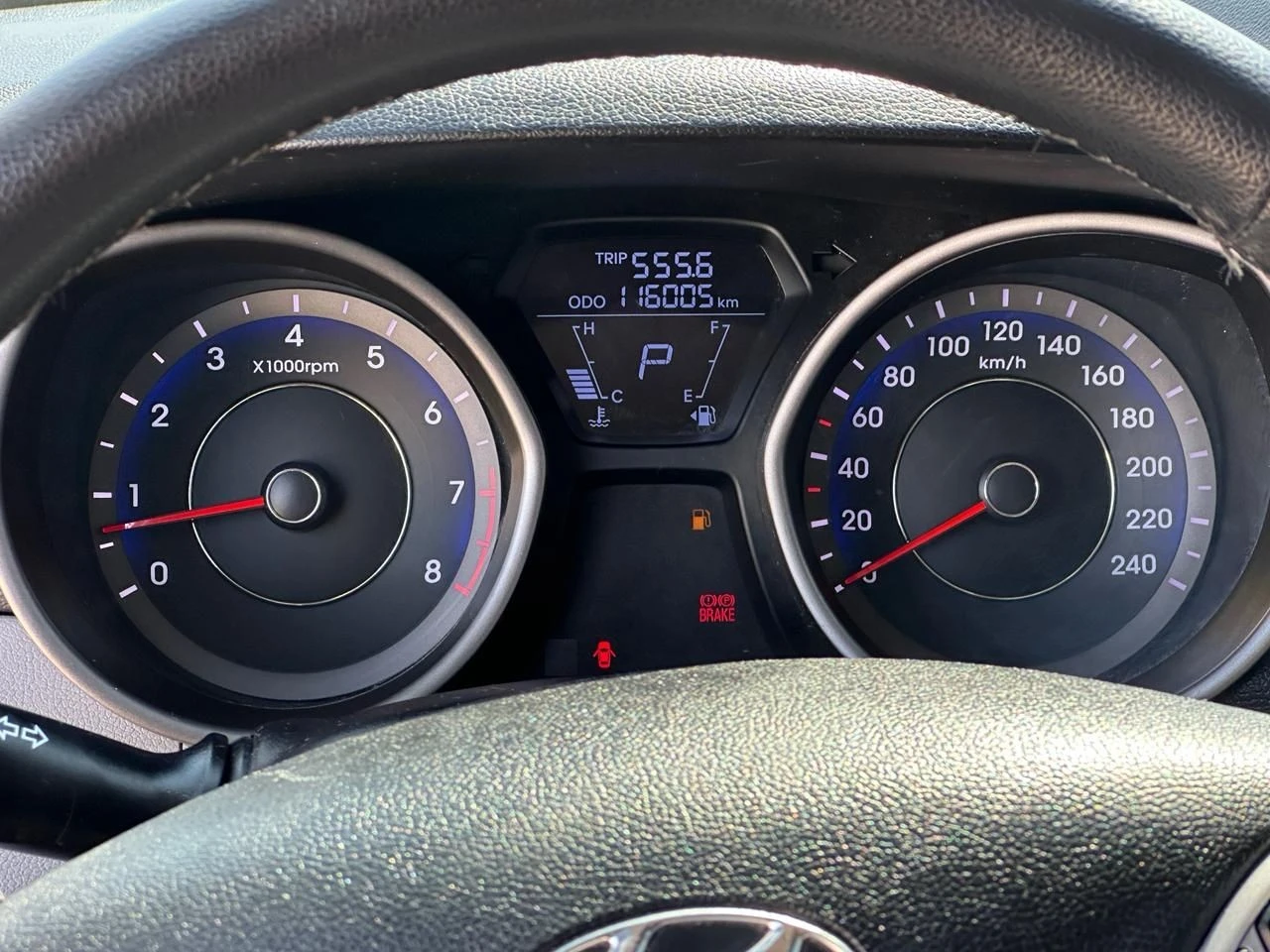 HYUNDAI ELANTRA