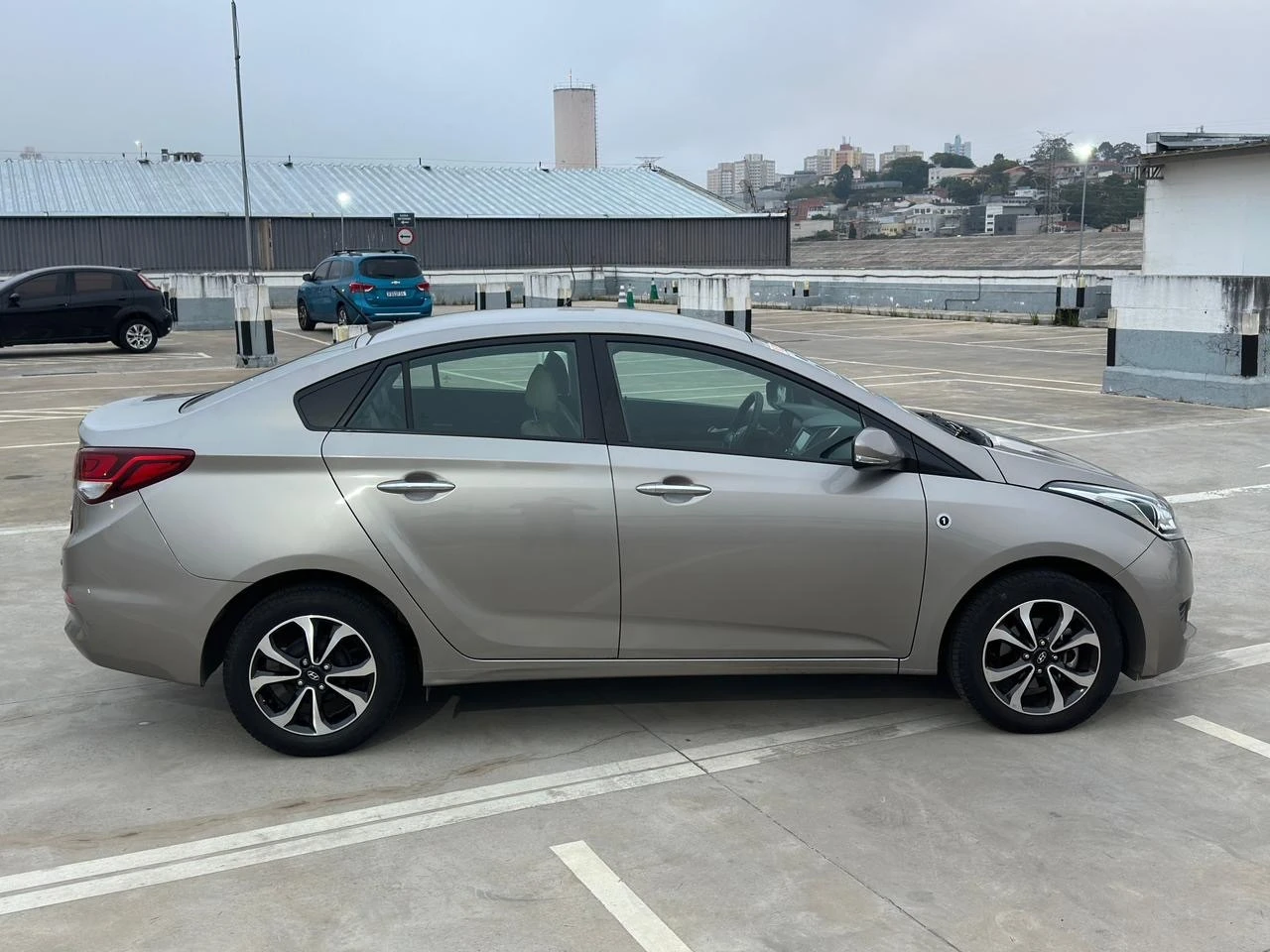 HYUNDAI HB20S