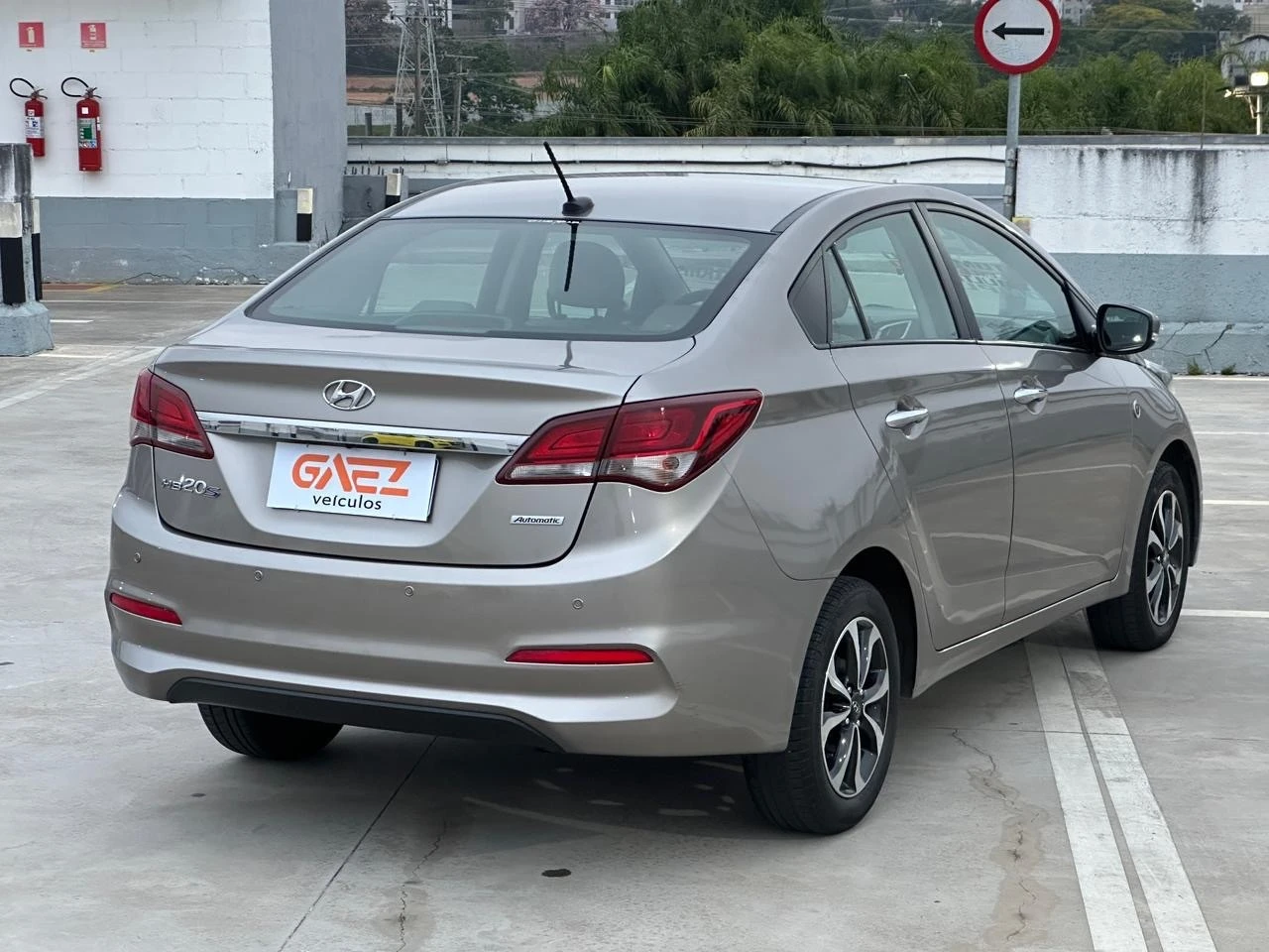 HYUNDAI HB20S