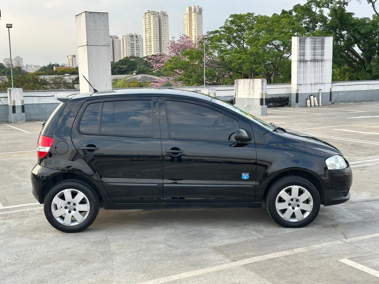 VOLKSWAGEN FOX