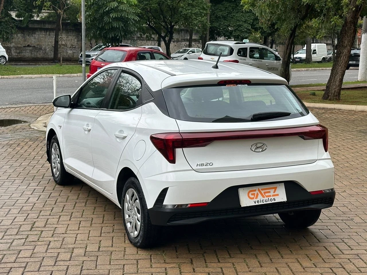 HYUNDAI HB20