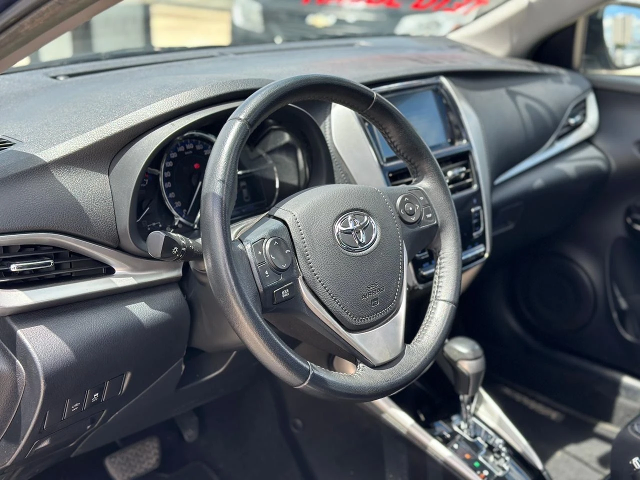TOYOTA YARIS