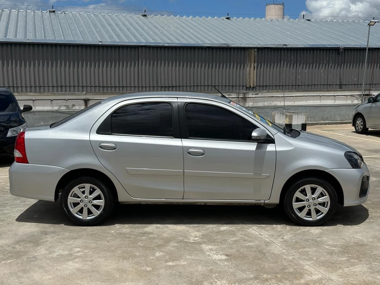 TOYOTA ETIOS