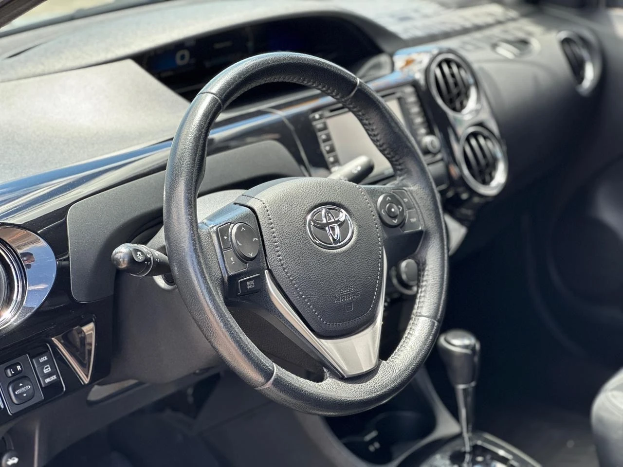 TOYOTA ETIOS