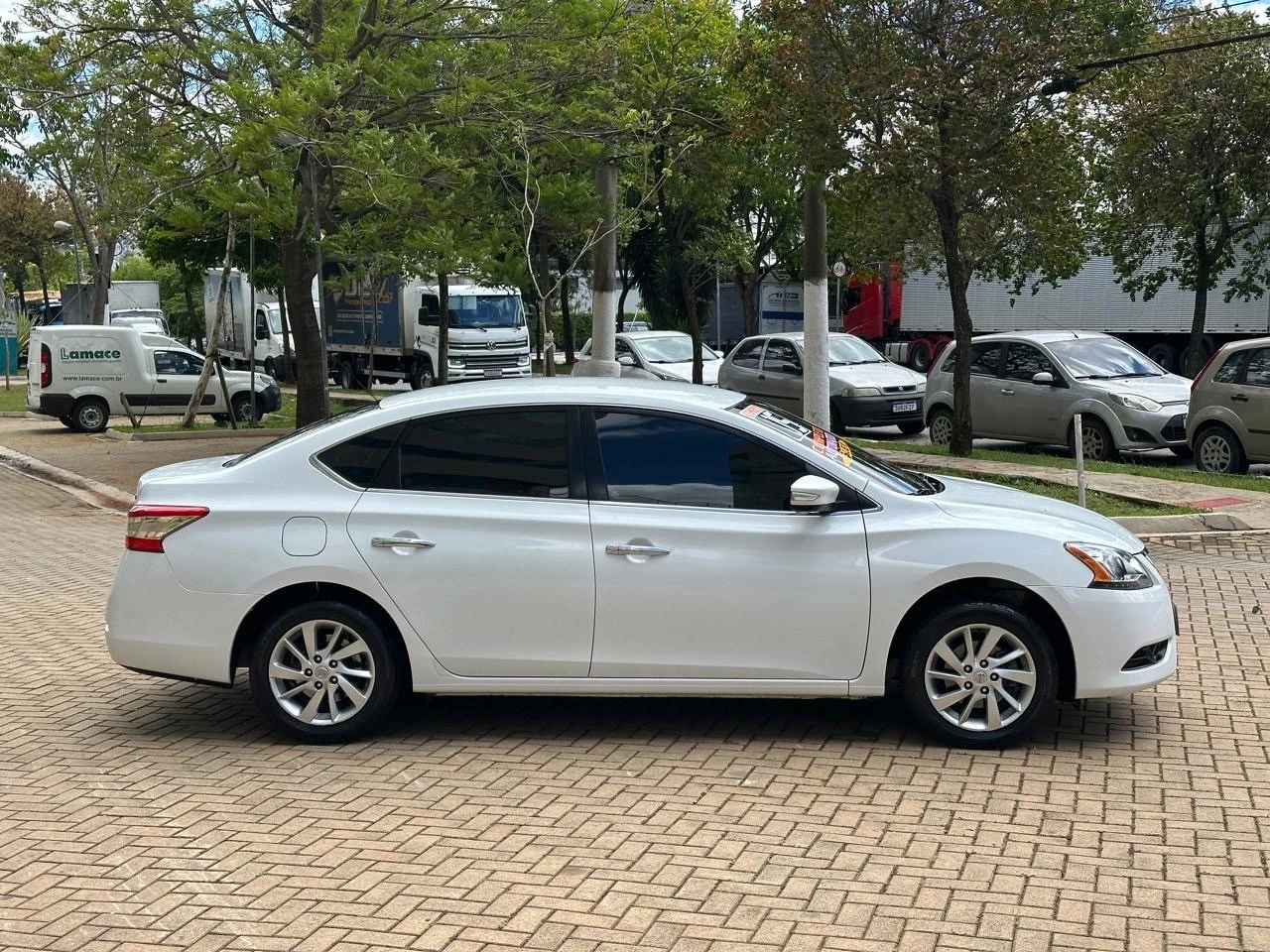 NISSAN SENTRA