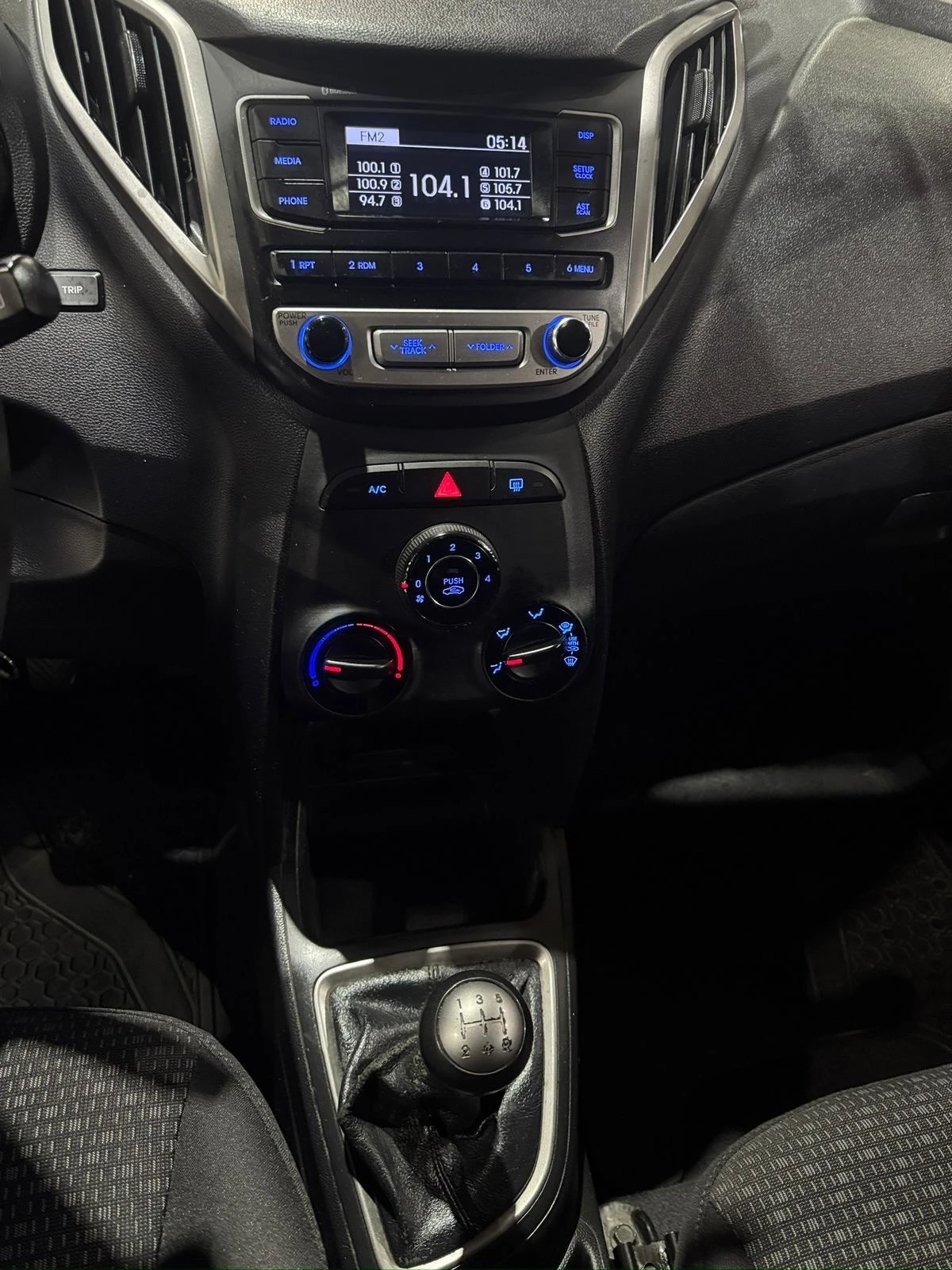 HYUNDAI HB20
