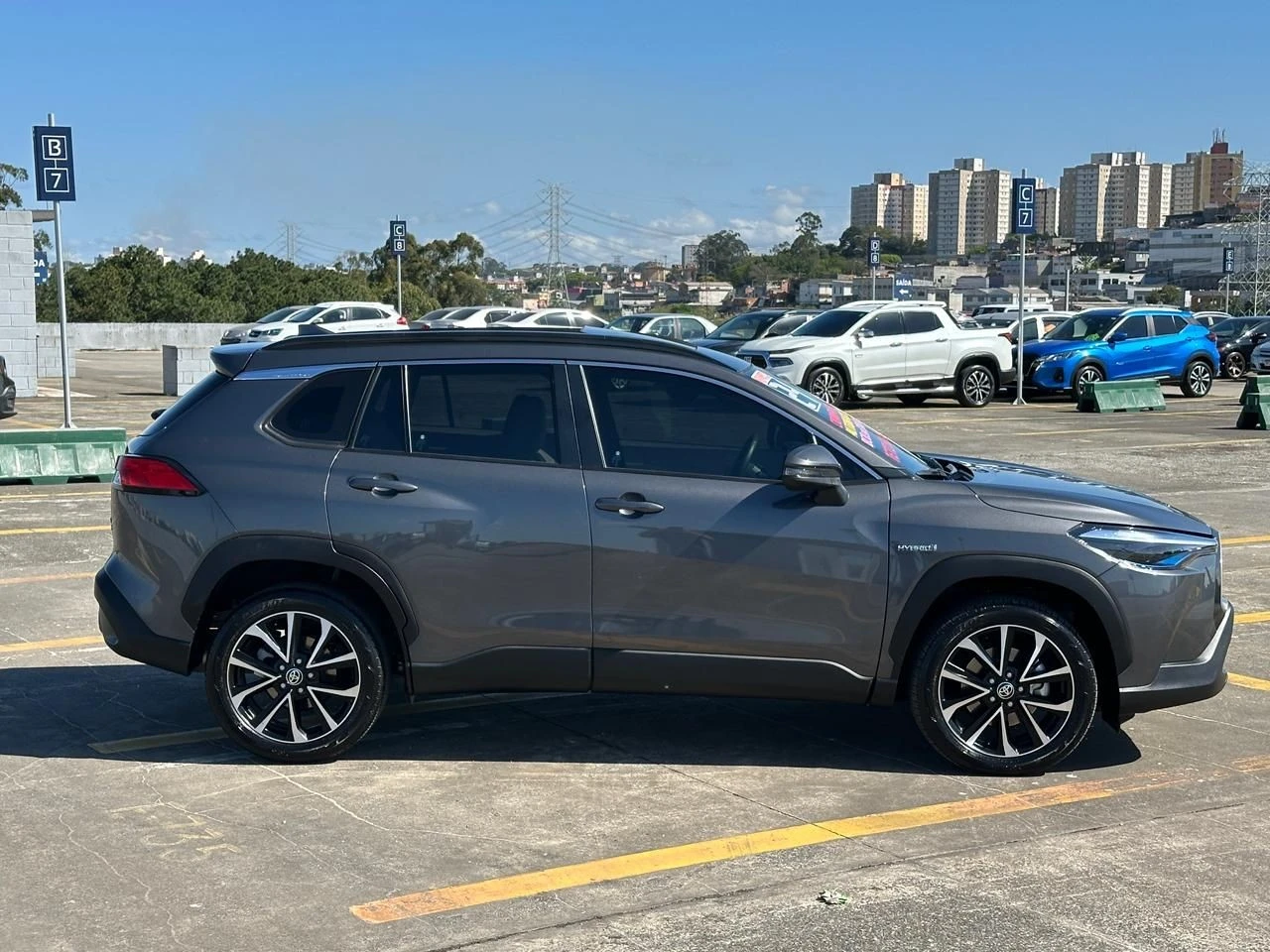 TOYOTA COROLLA CROSS