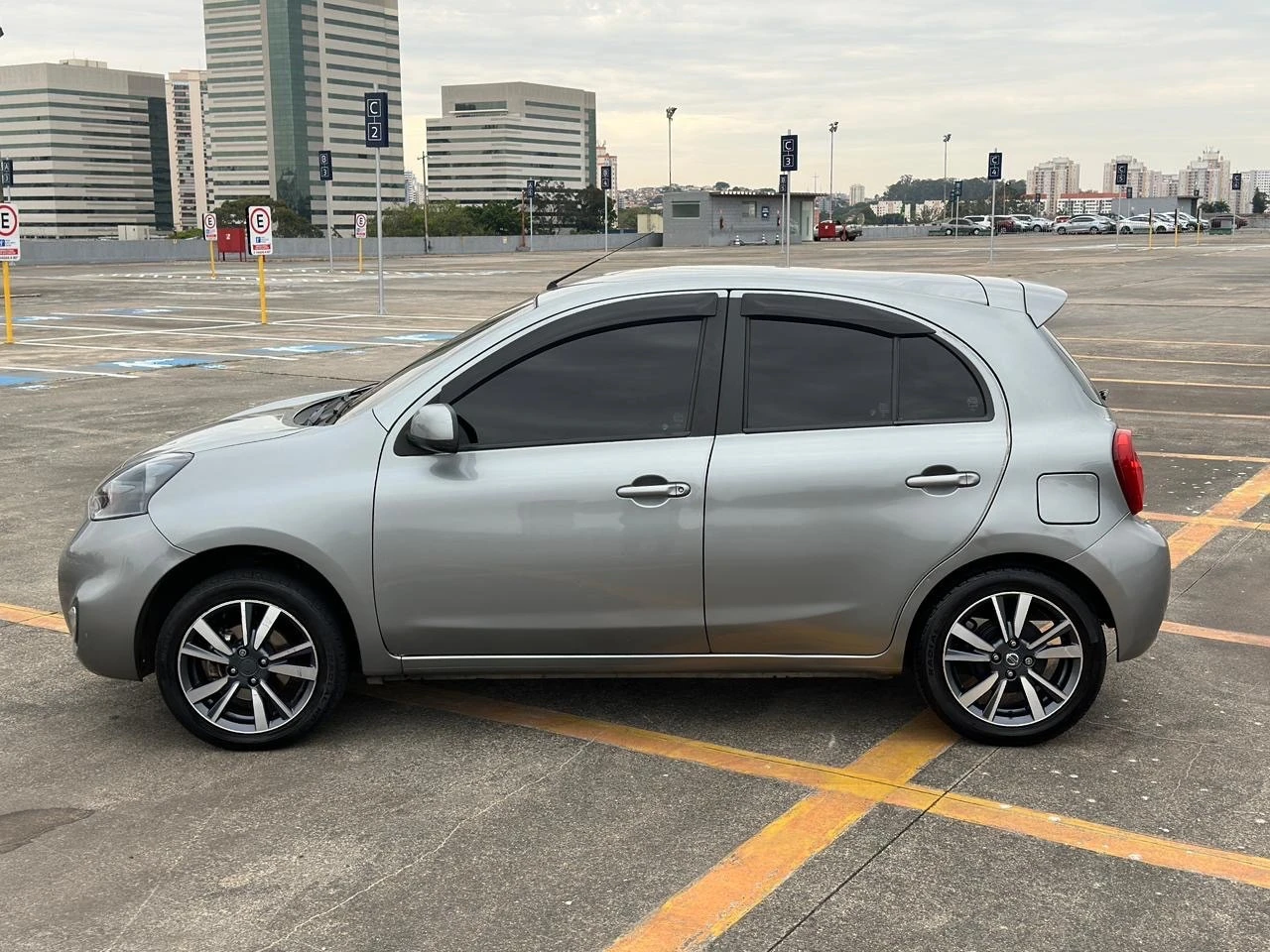 NISSAN MARCH