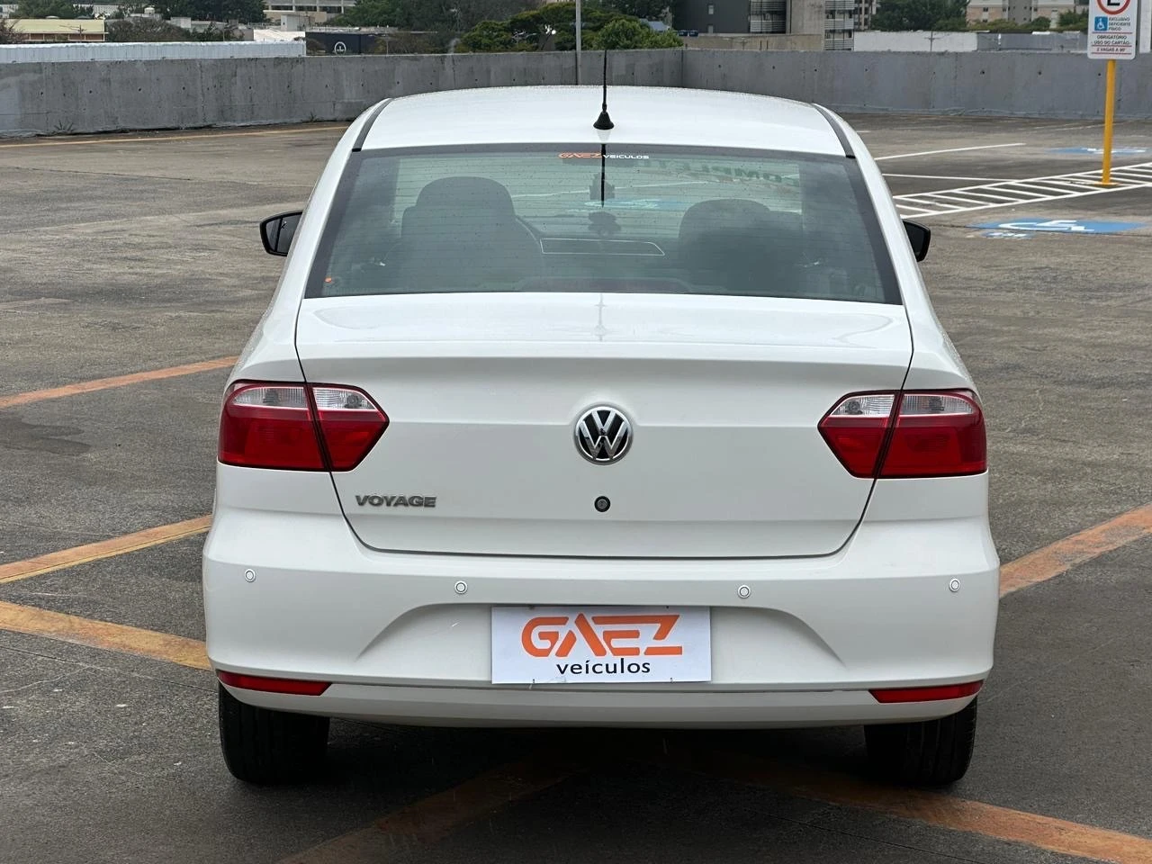 VOLKSWAGEN VOYAGE