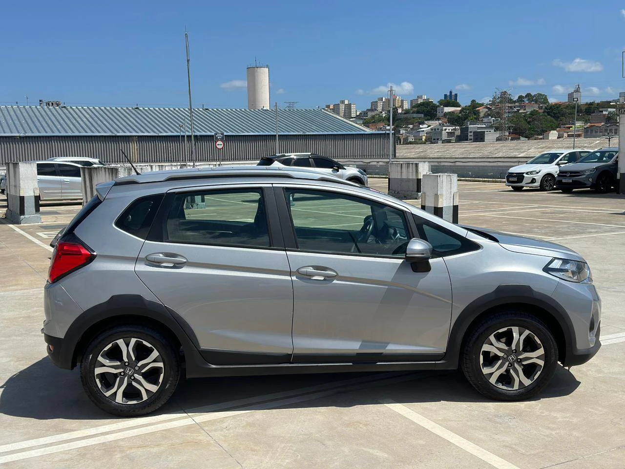 HONDA WR-V
