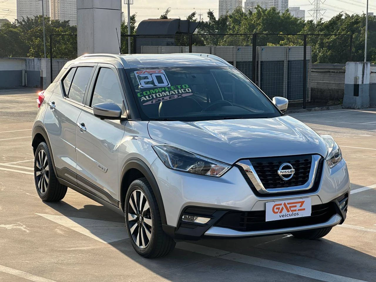 NISSAN KICKS