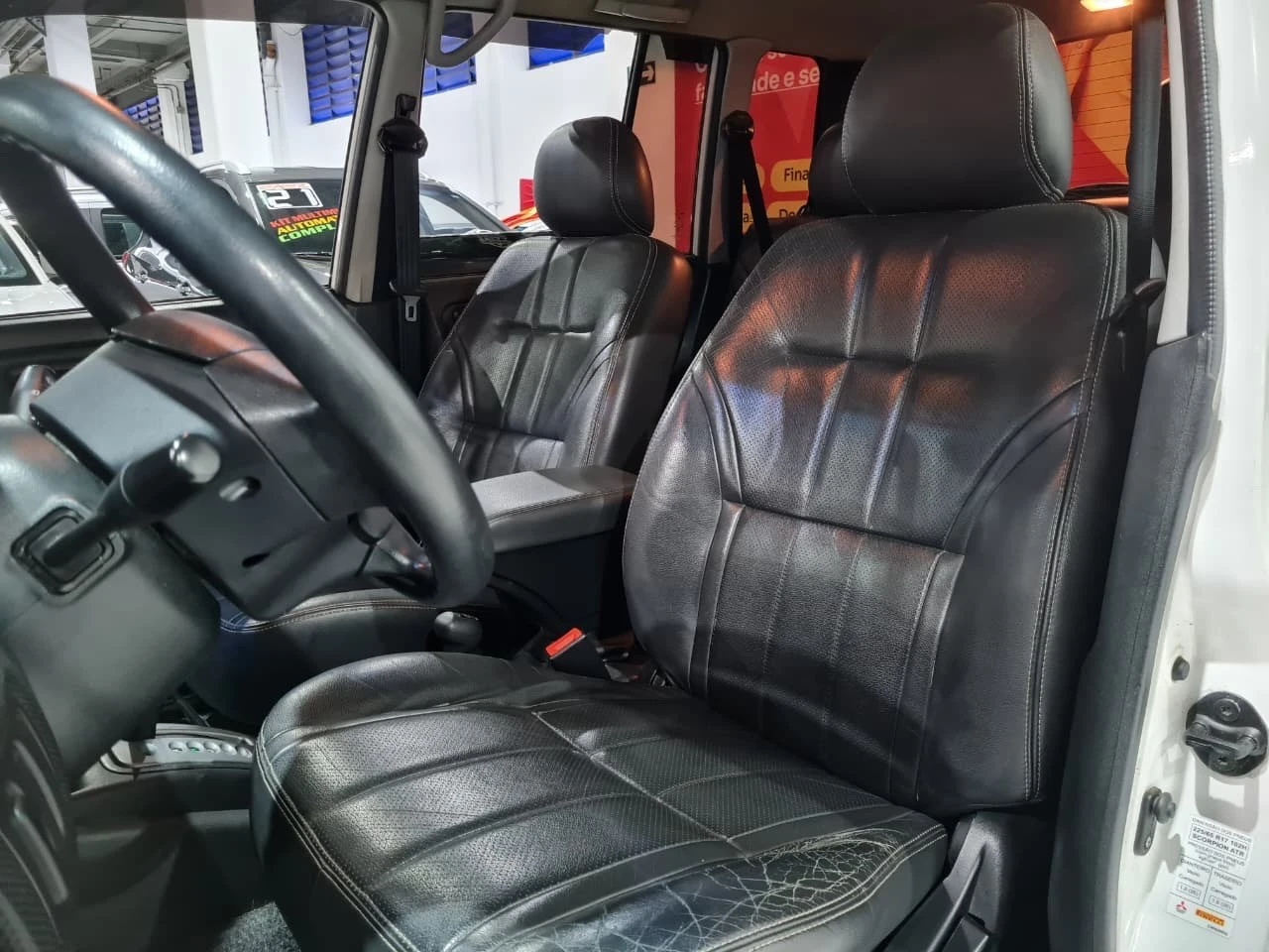 MITSUBISHI PAJERO TR4