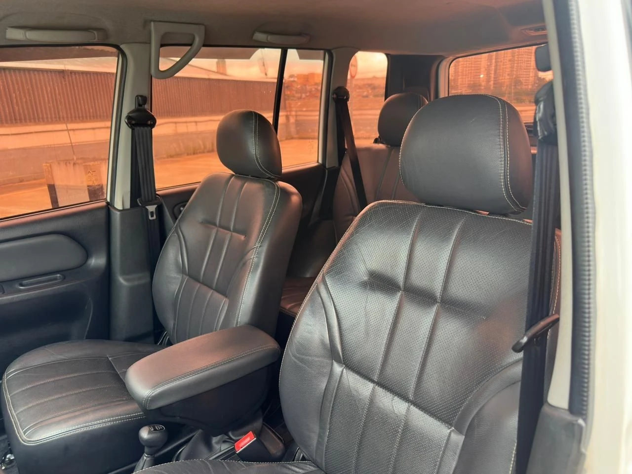 MITSUBISHI PAJERO TR4