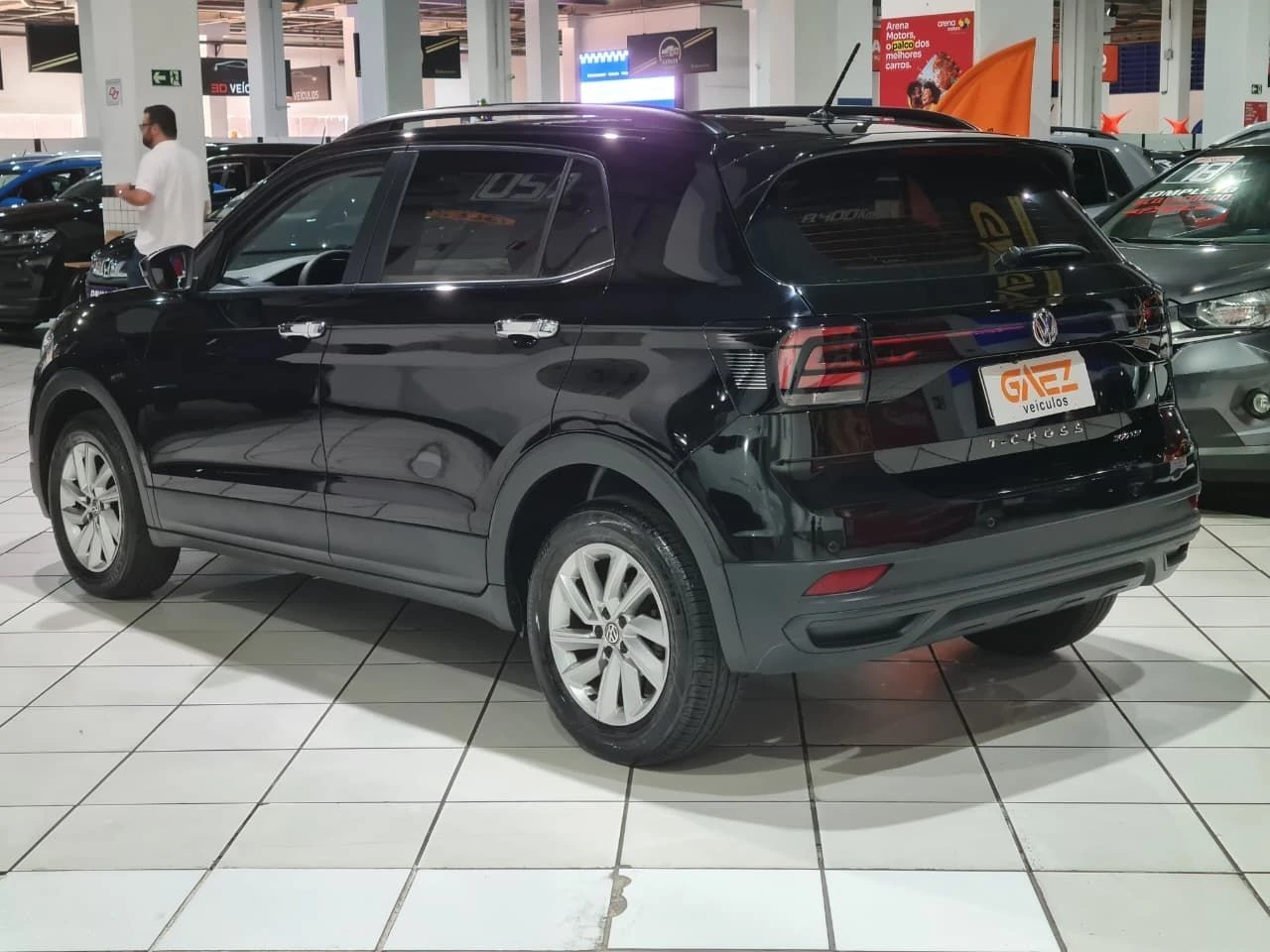 VOLKSWAGEN T-CROSS