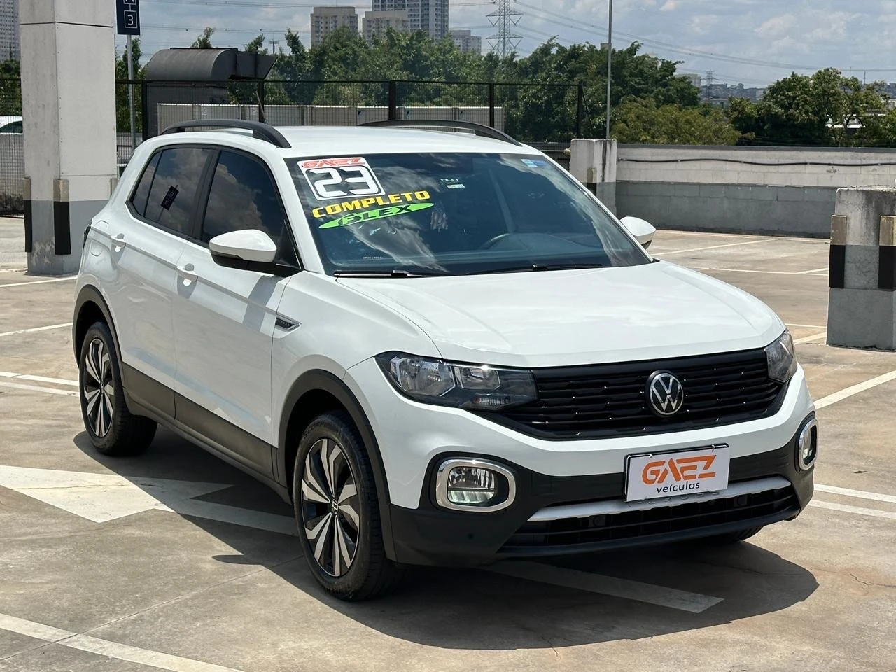 VOLKSWAGEN T-CROSS