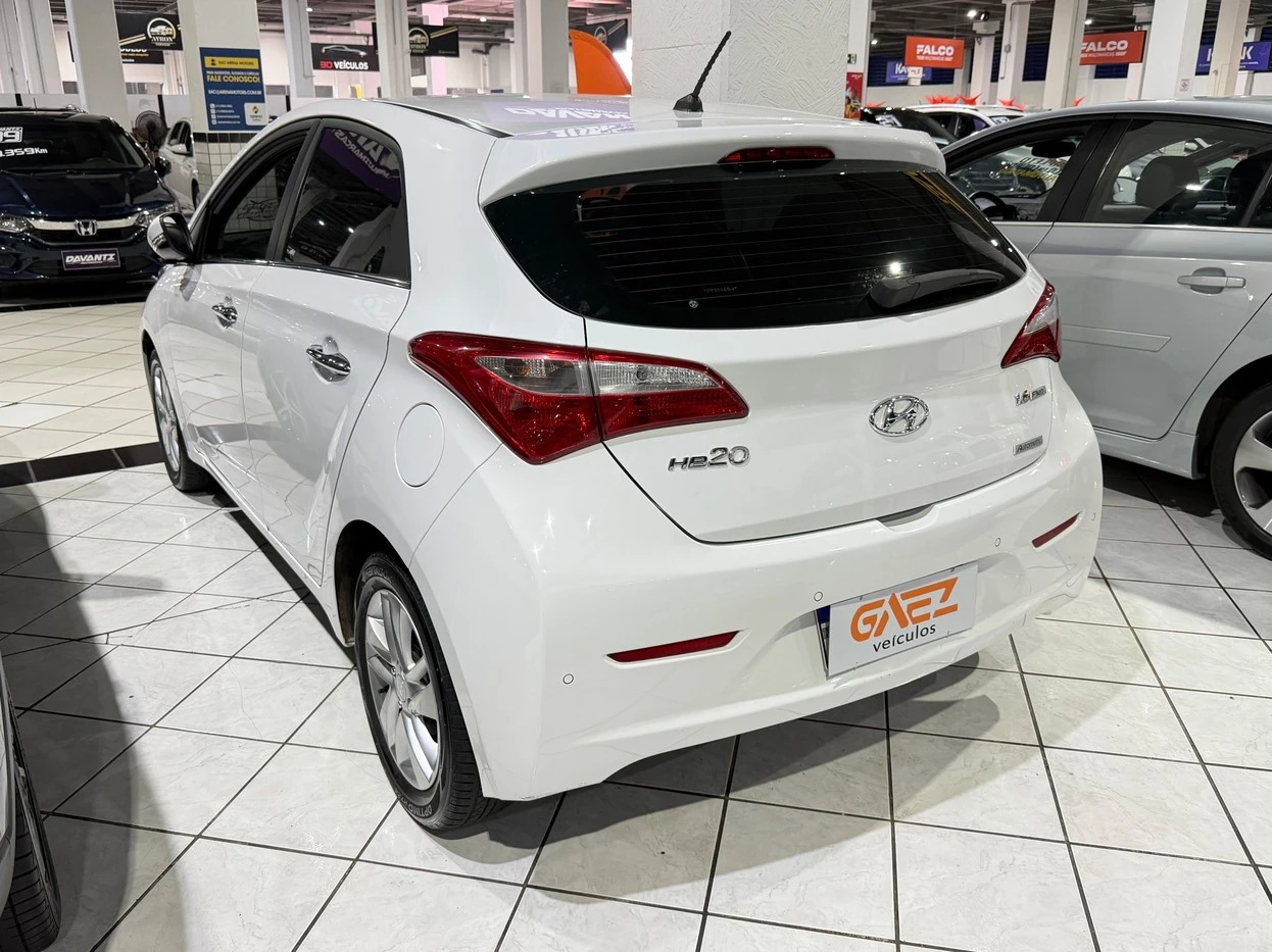 HYUNDAI HB20
