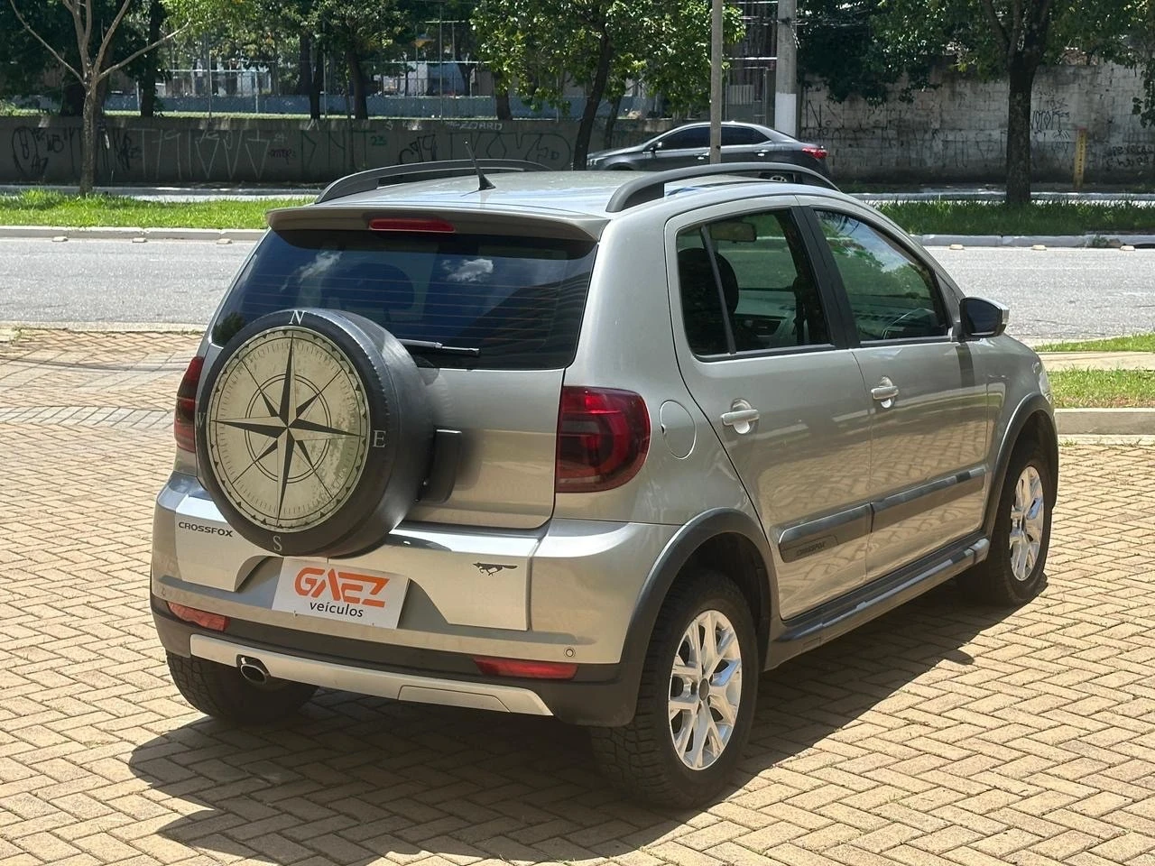 VOLKSWAGEN CROSSFOX