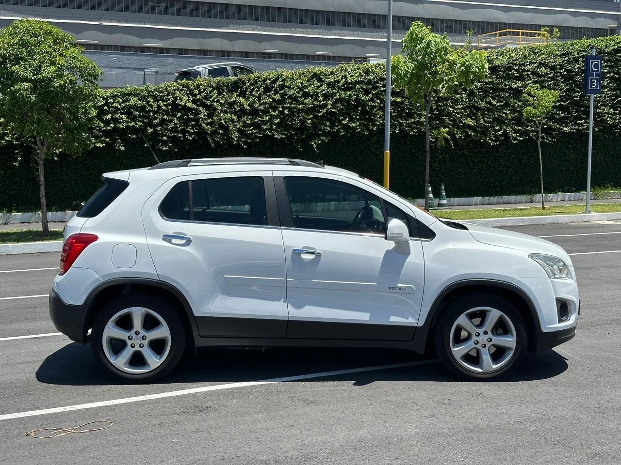 CHEVROLET TRACKER