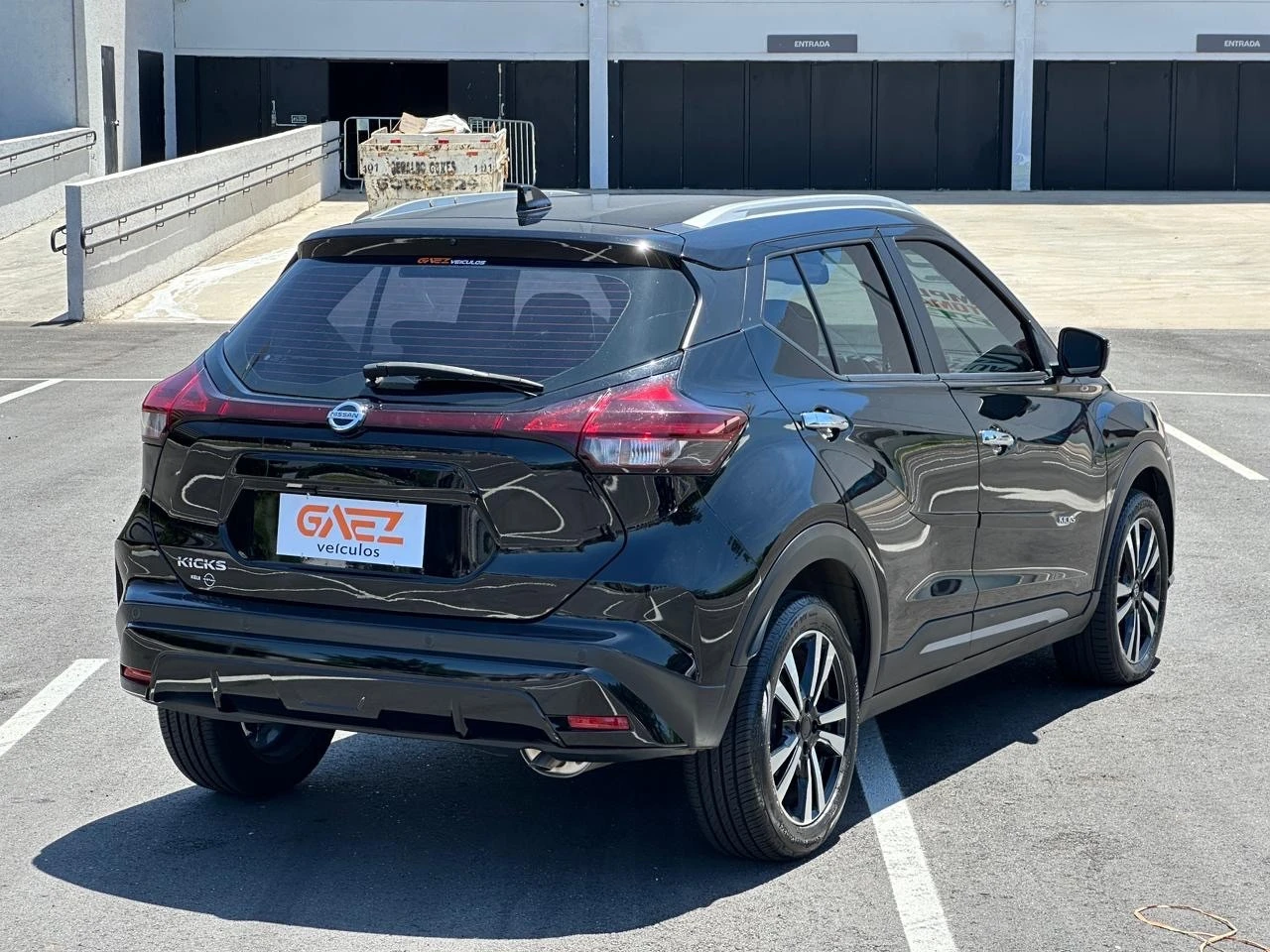 NISSAN KICKS