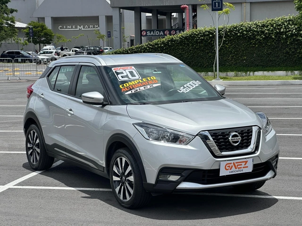 NISSAN KICKS