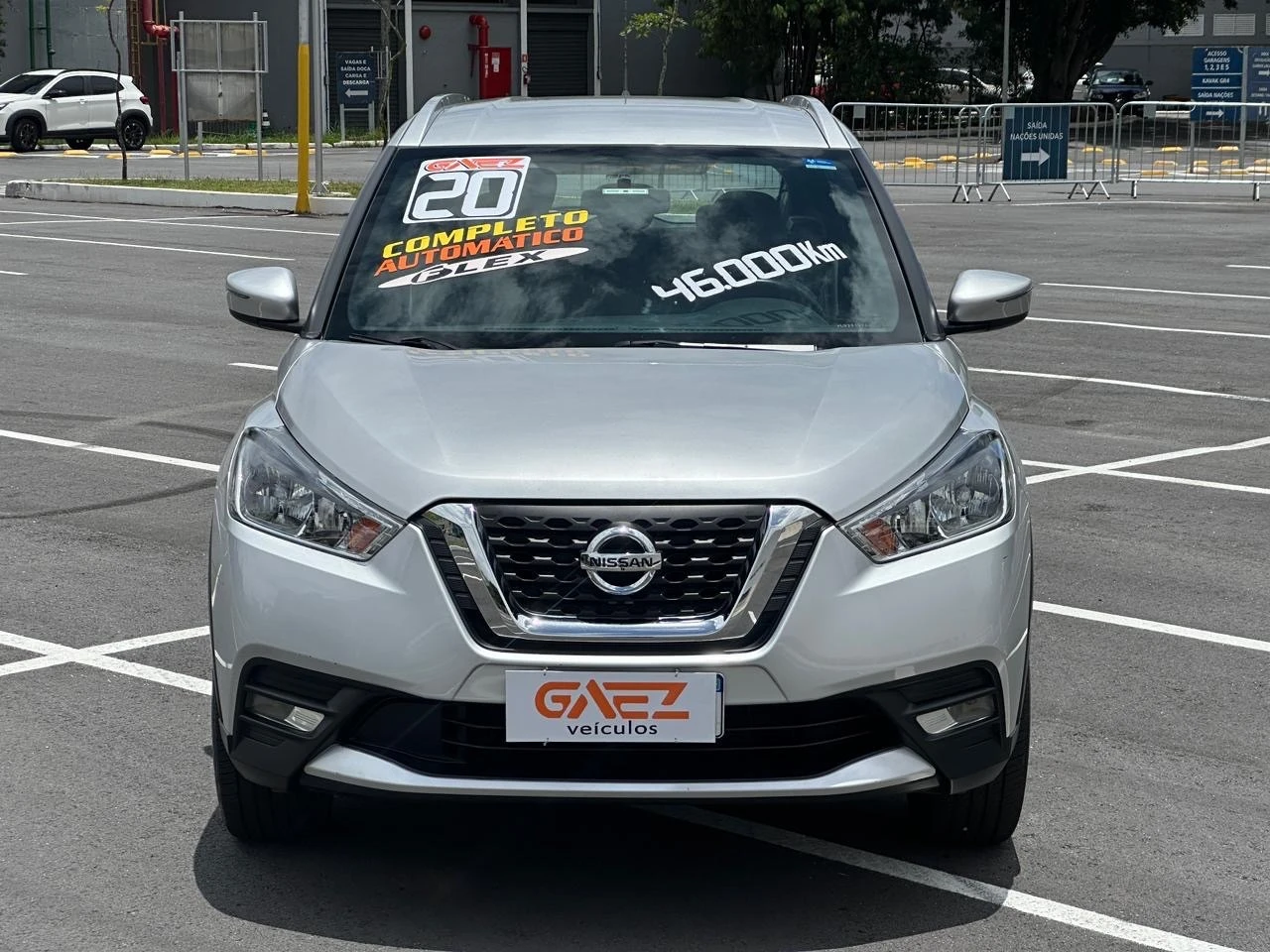 NISSAN KICKS