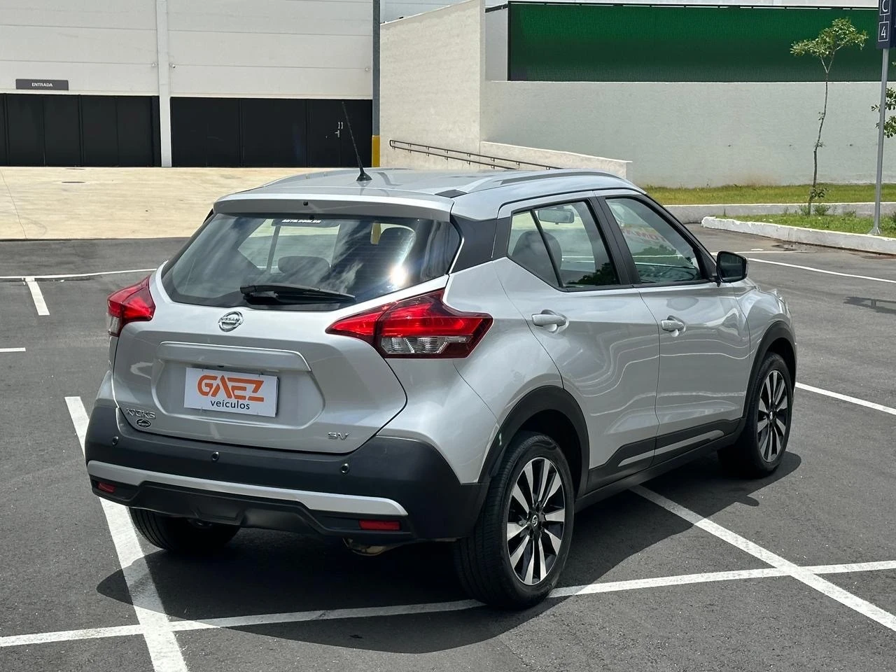 NISSAN KICKS