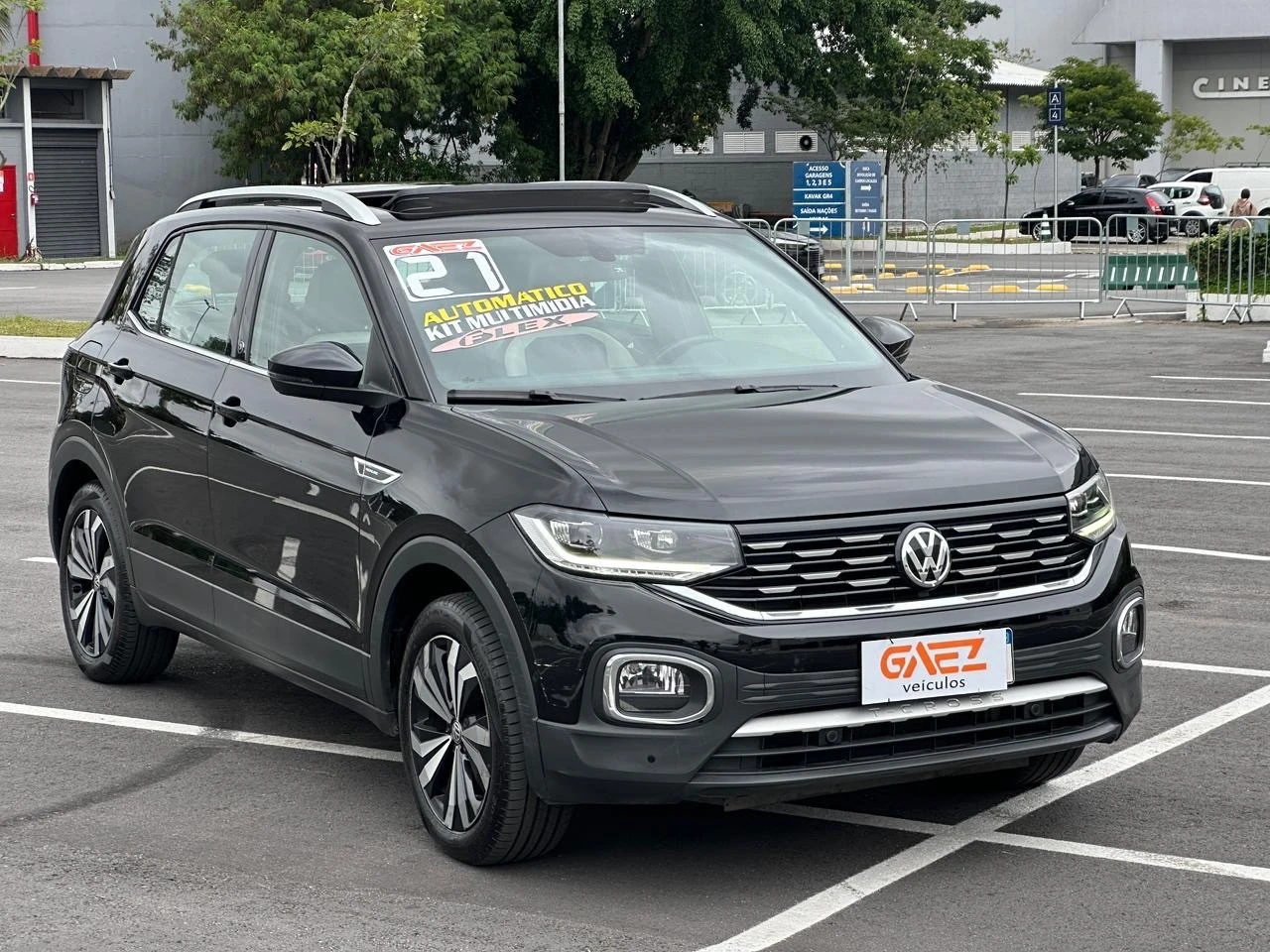VOLKSWAGEN T-CROSS