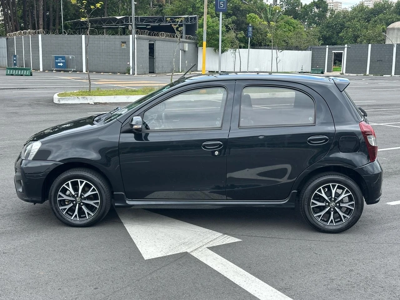 TOYOTA ETIOS