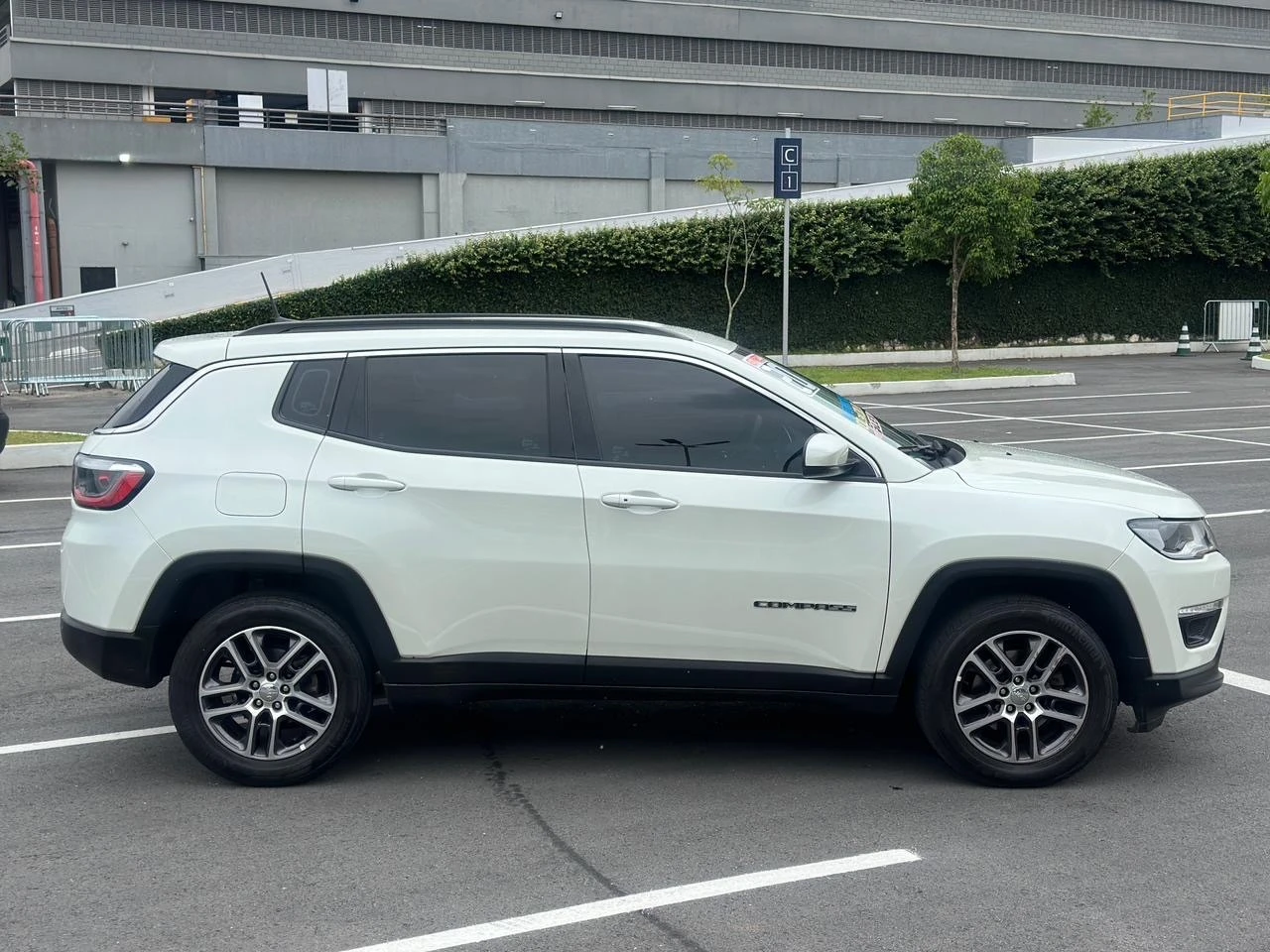 JEEP COMPASS