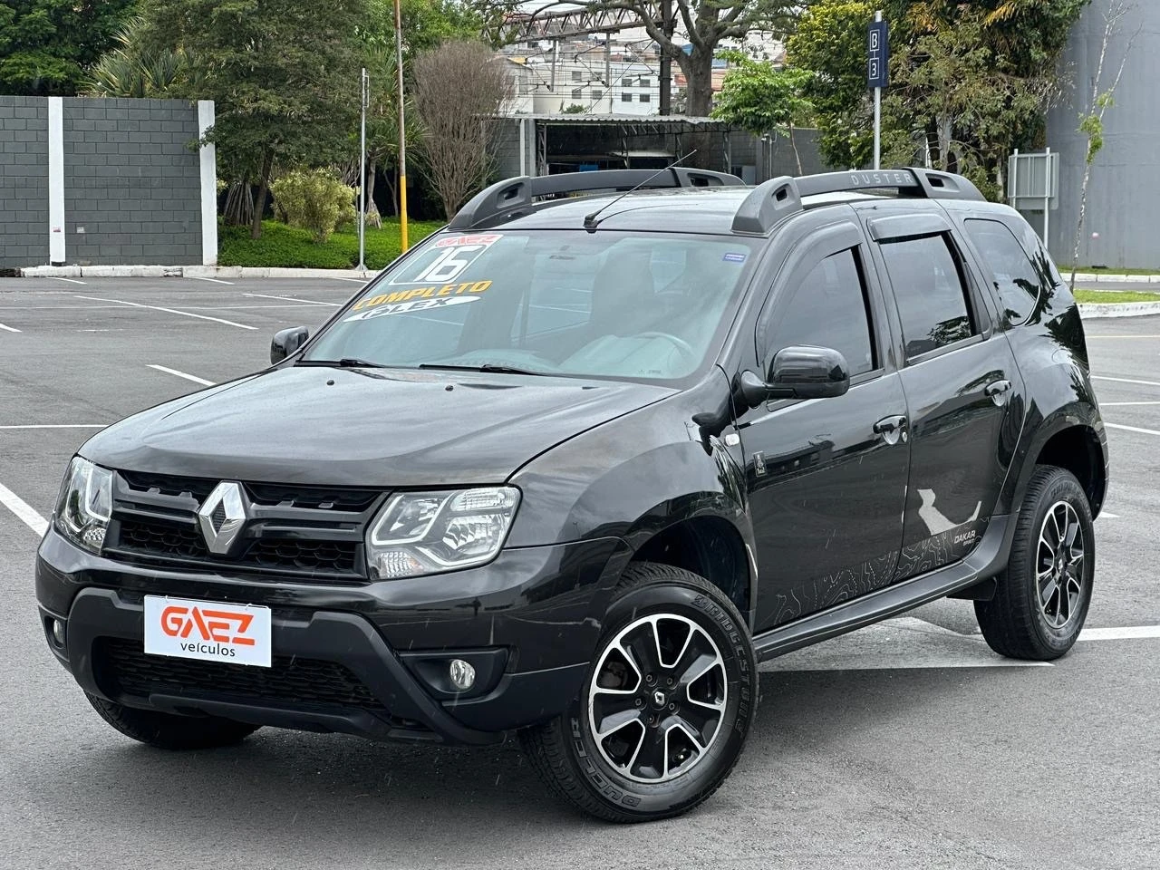 RENAULT DUSTER