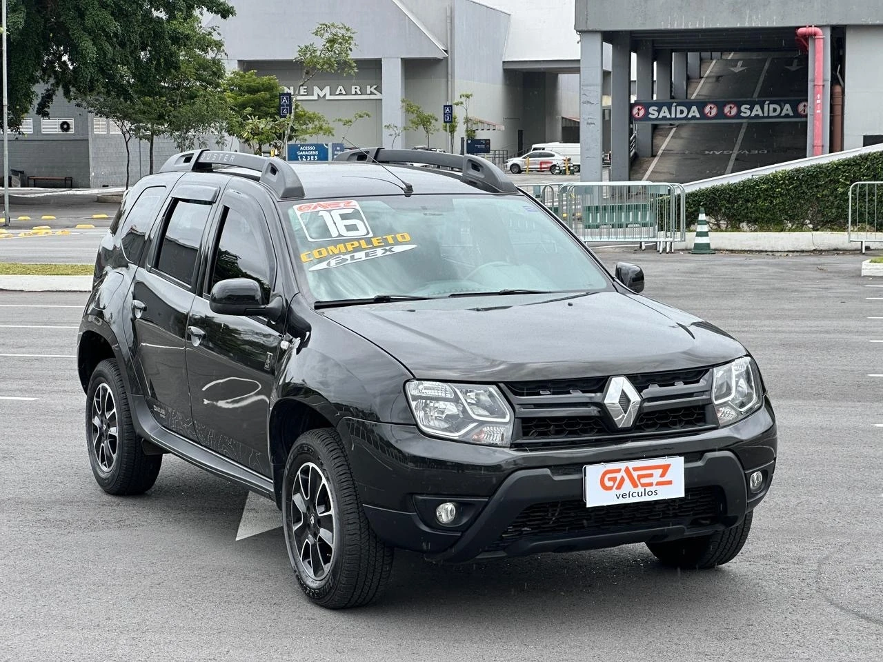 RENAULT DUSTER