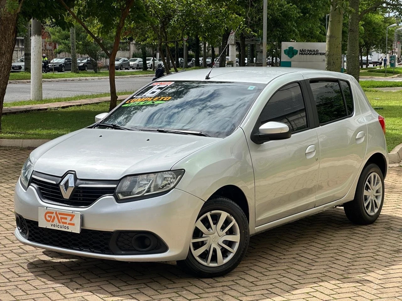 RENAULT SANDERO