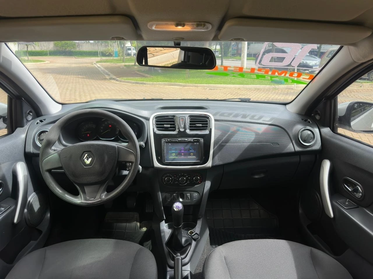 RENAULT SANDERO
