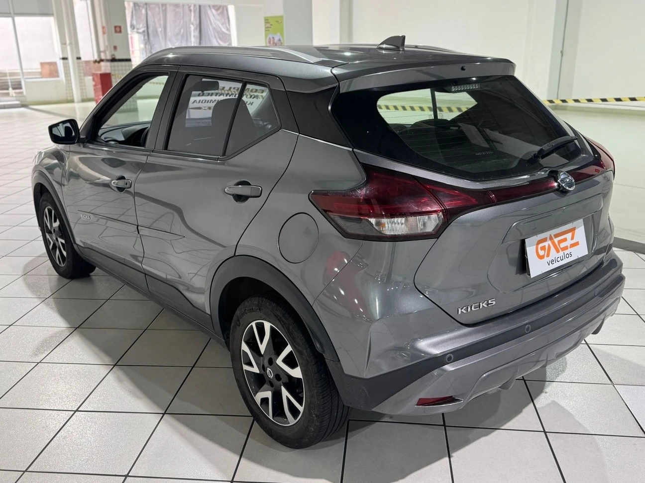 NISSAN KICKS