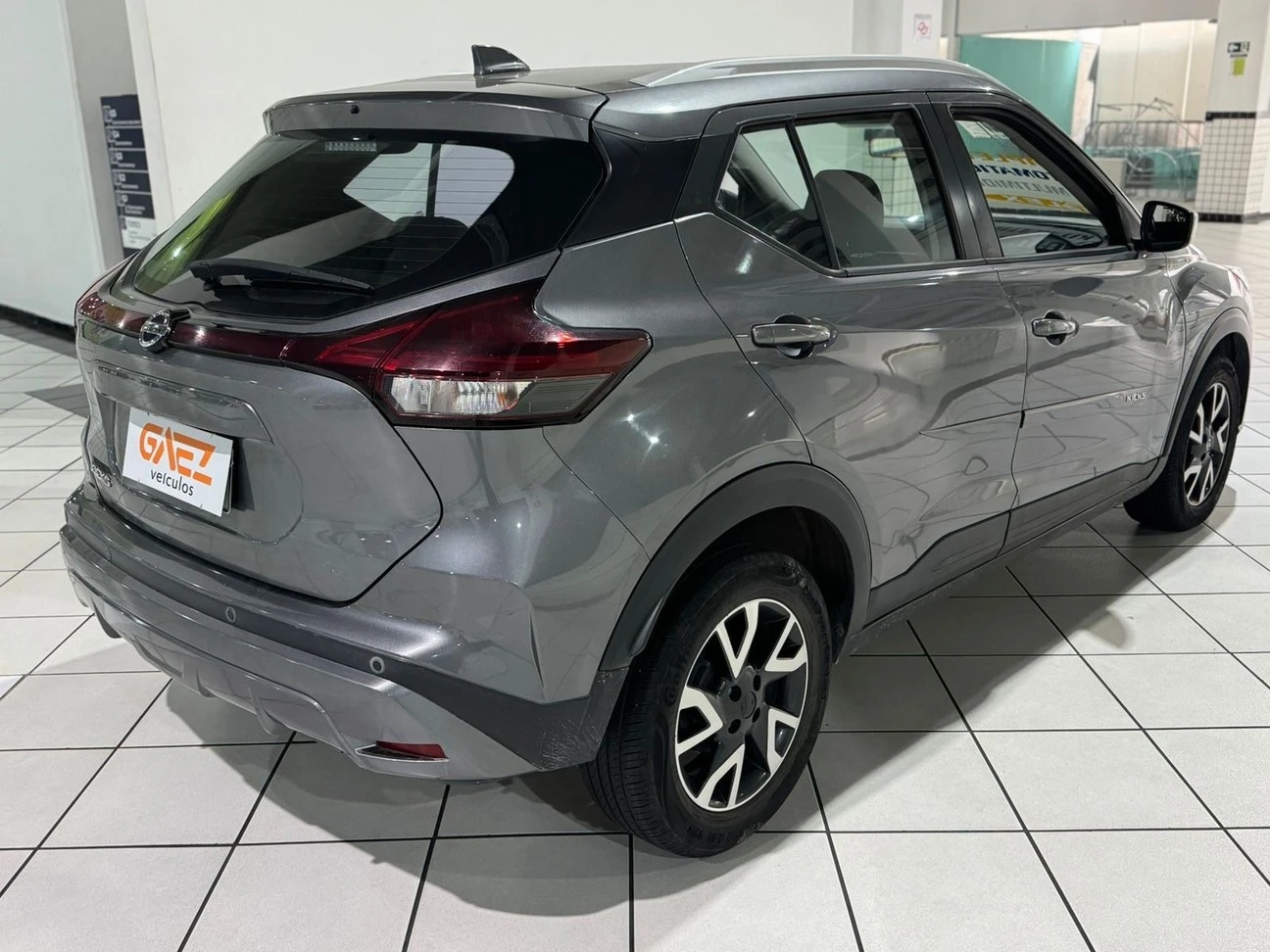 NISSAN KICKS