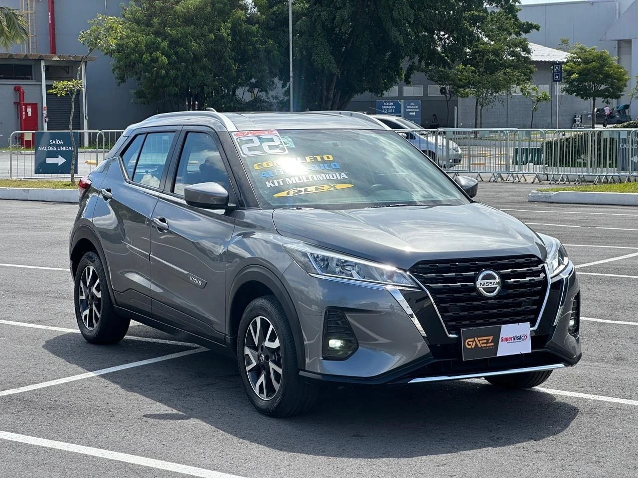 NISSAN KICKS
