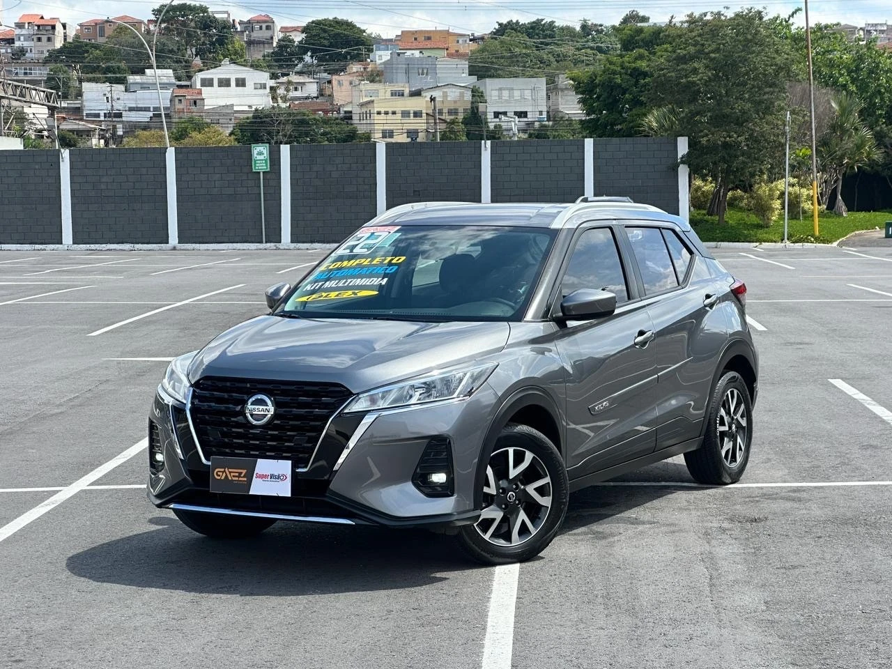 NISSAN KICKS
