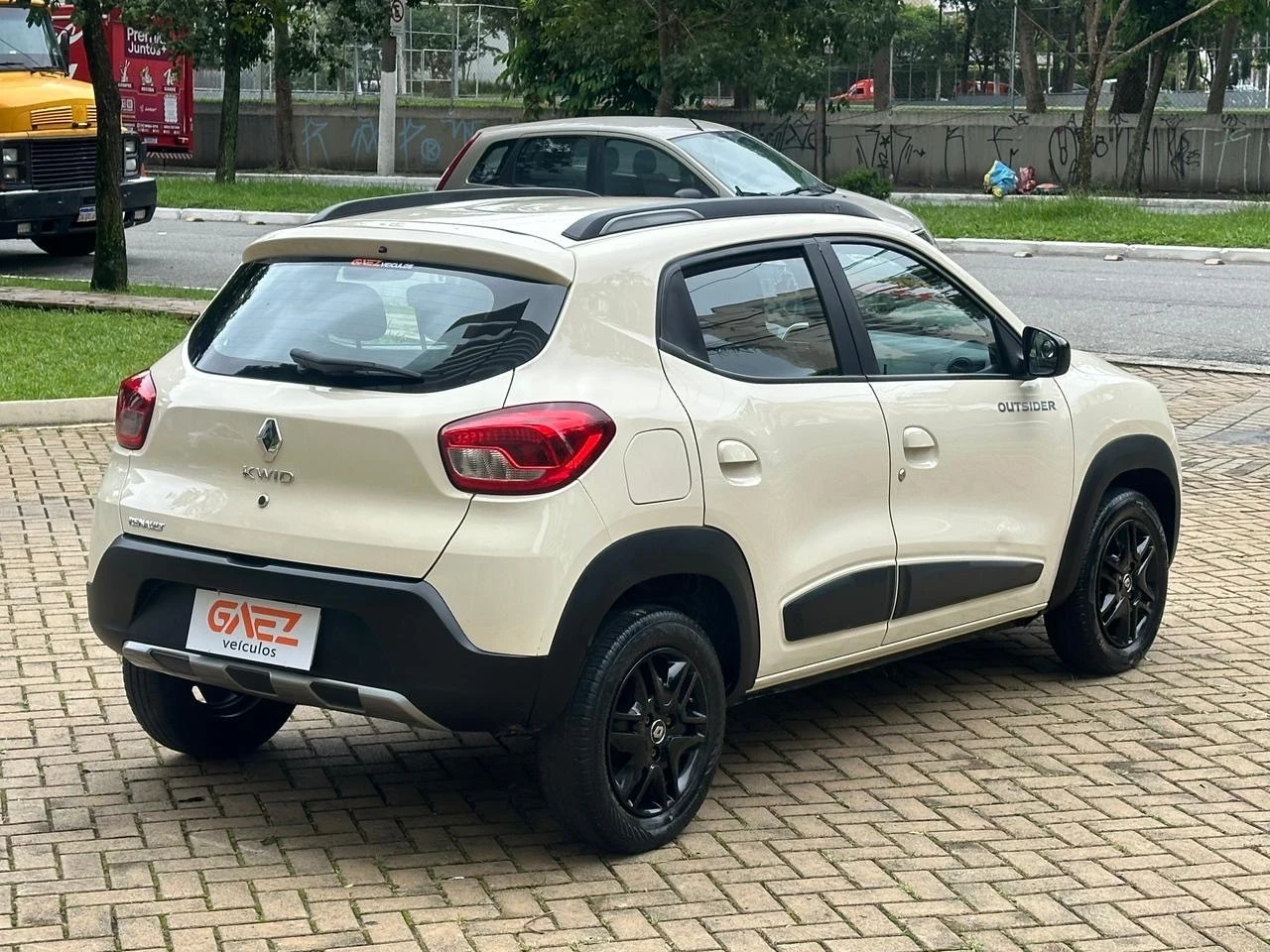 RENAULT KWID