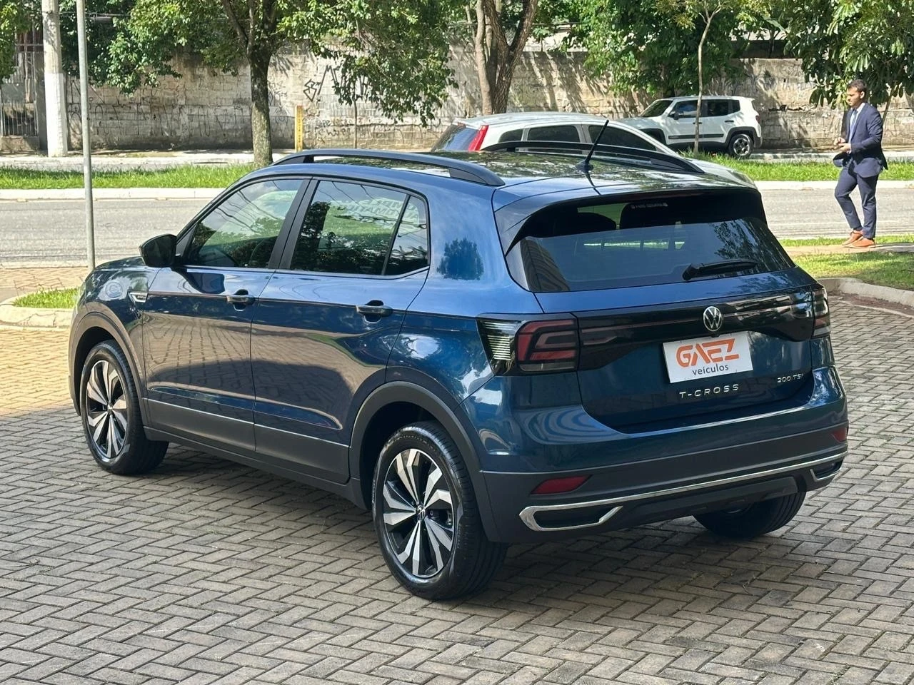 VOLKSWAGEN T-CROSS