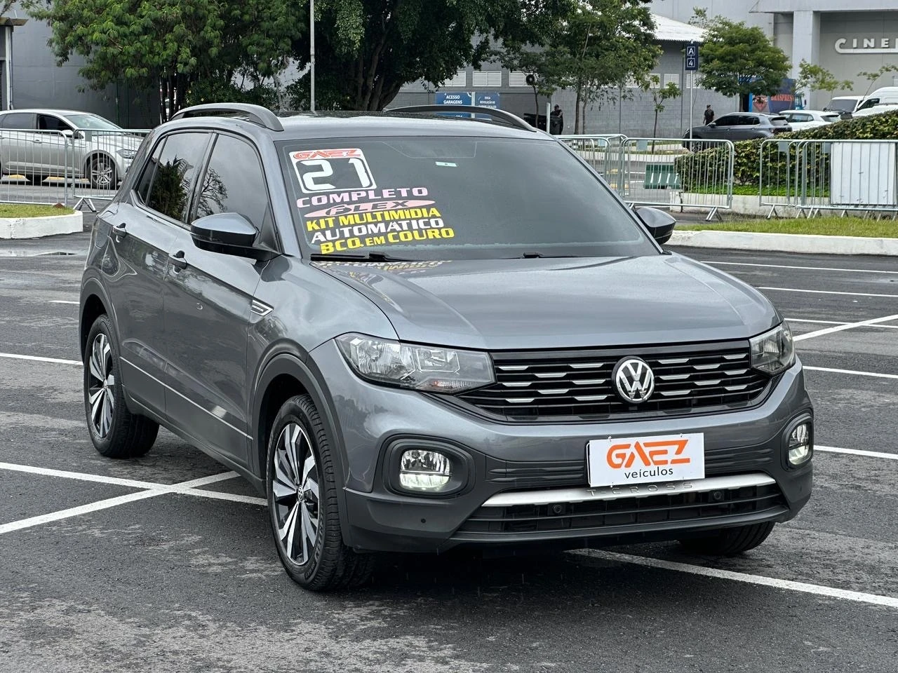 VOLKSWAGEN T-CROSS