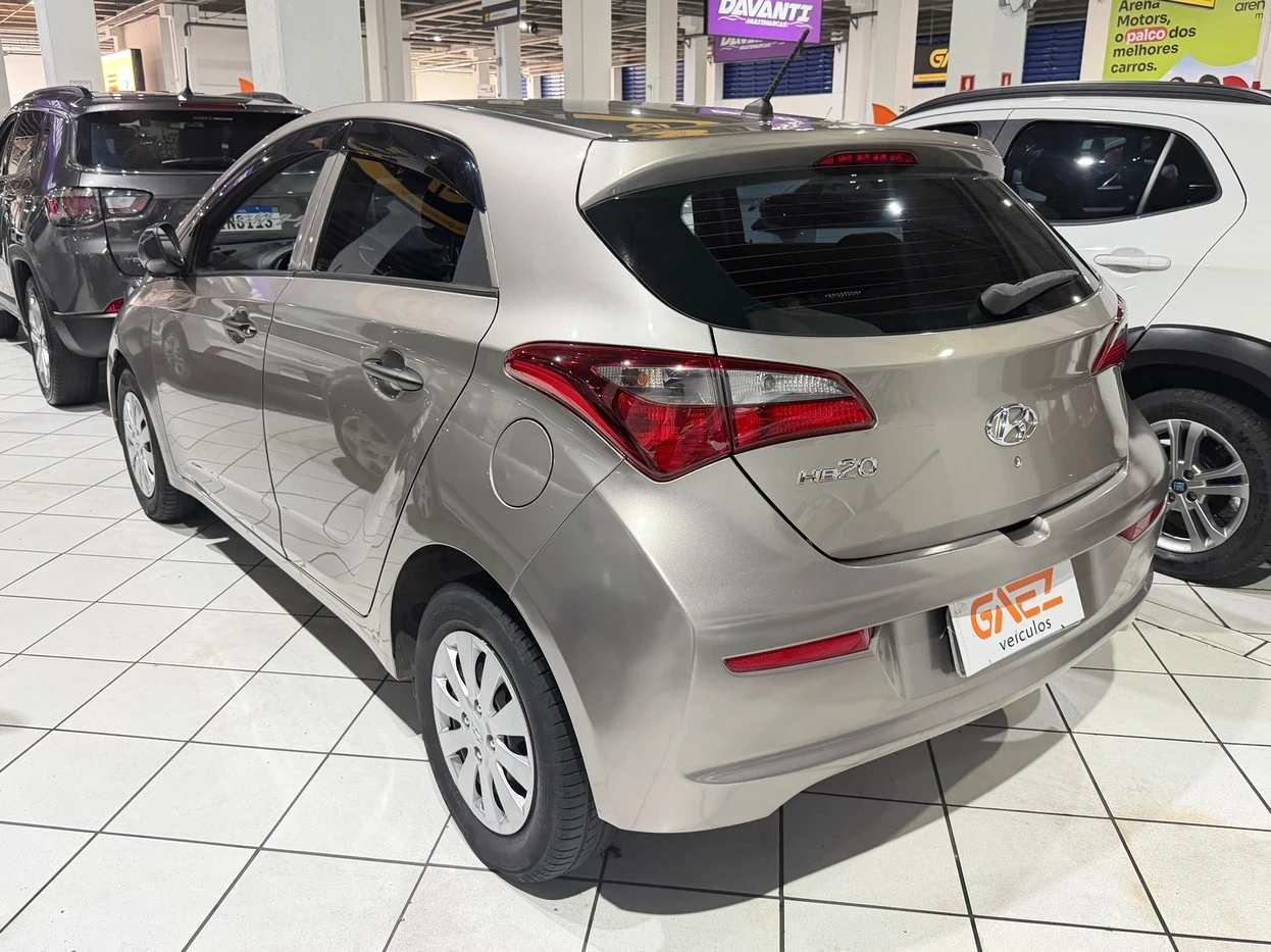 HYUNDAI HB20