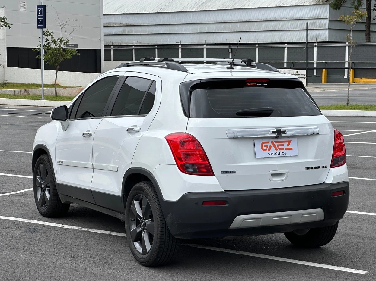 CHEVROLET TRACKER