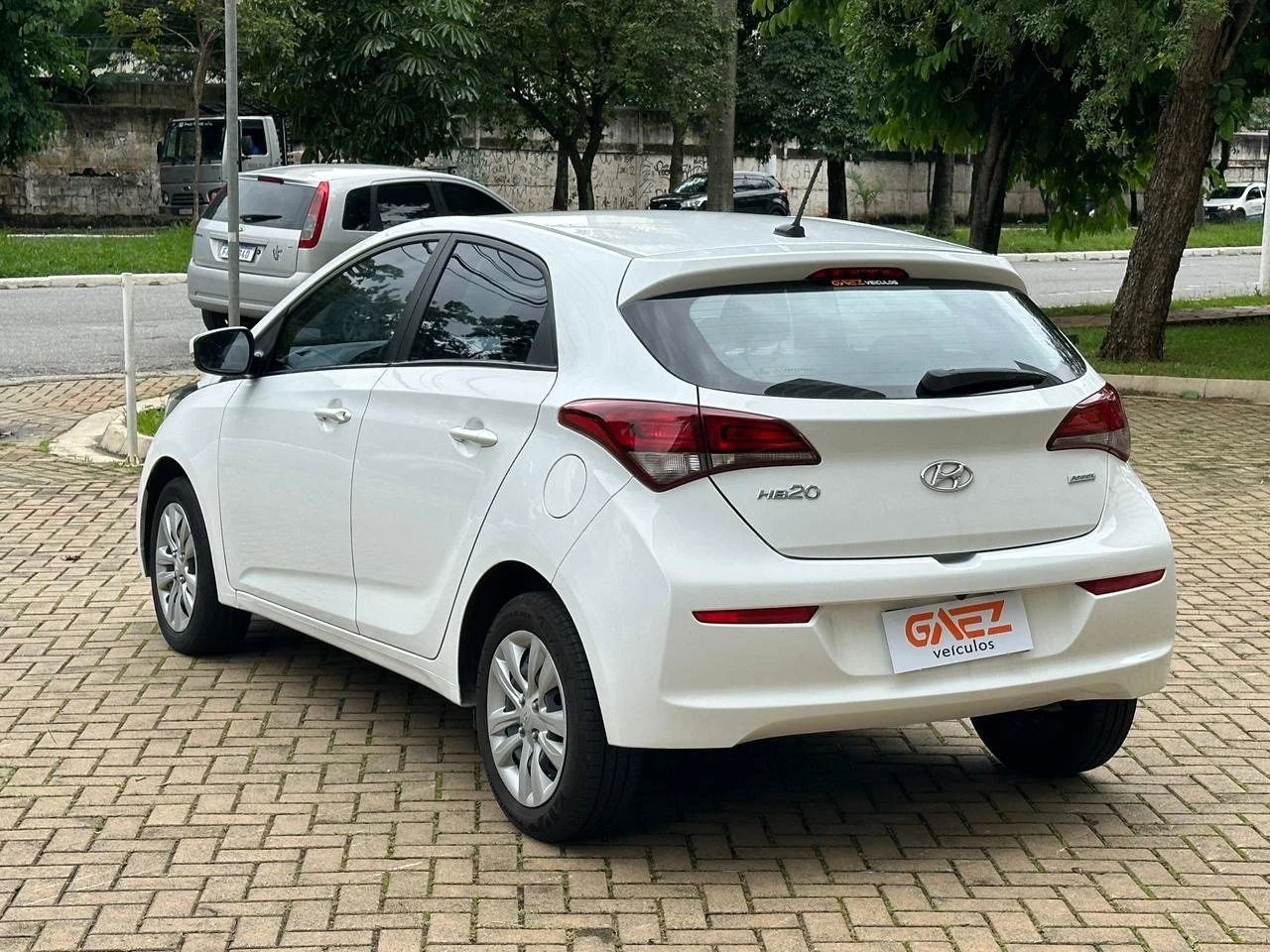 HYUNDAI HB20