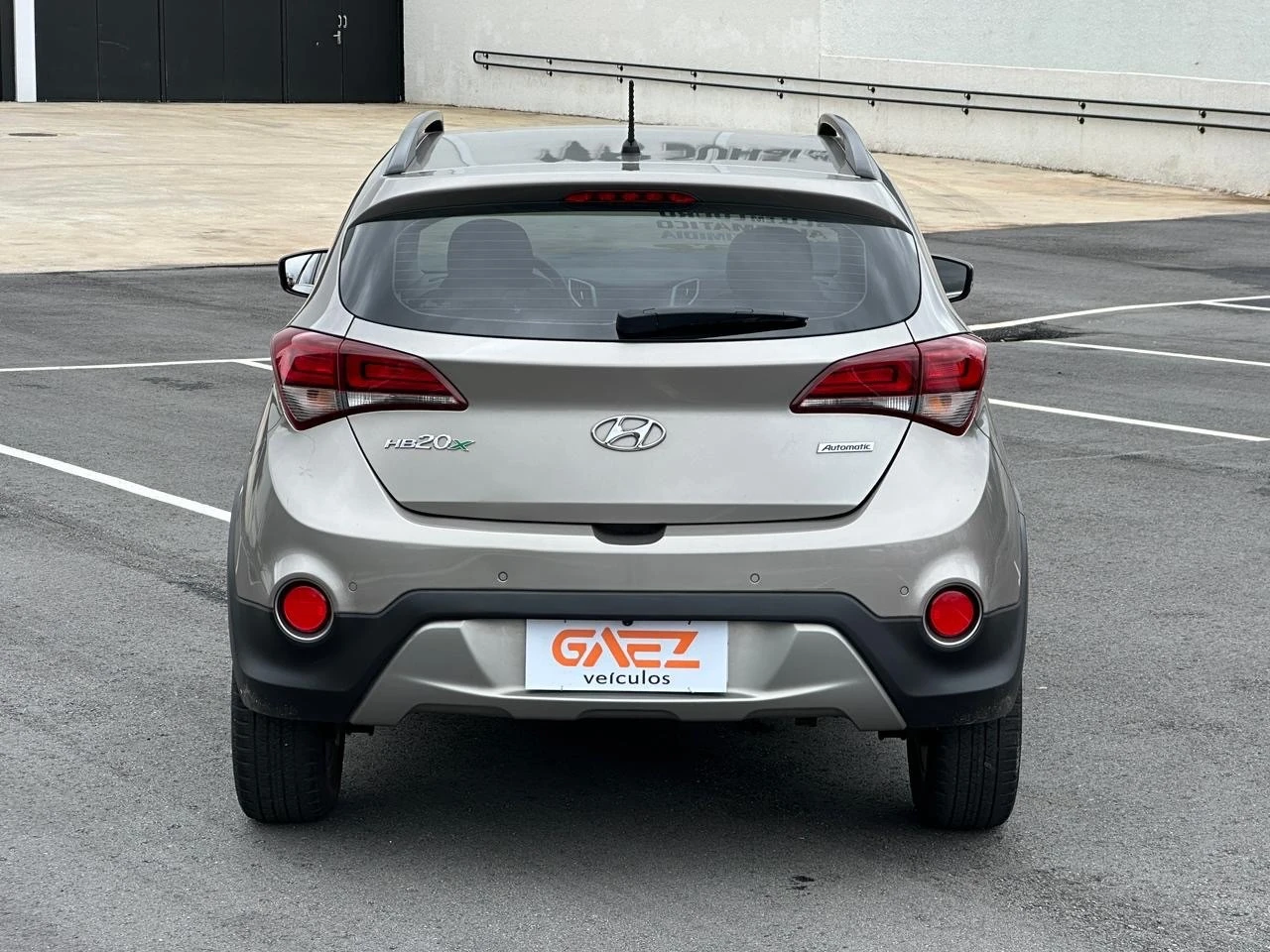 HYUNDAI HB20X