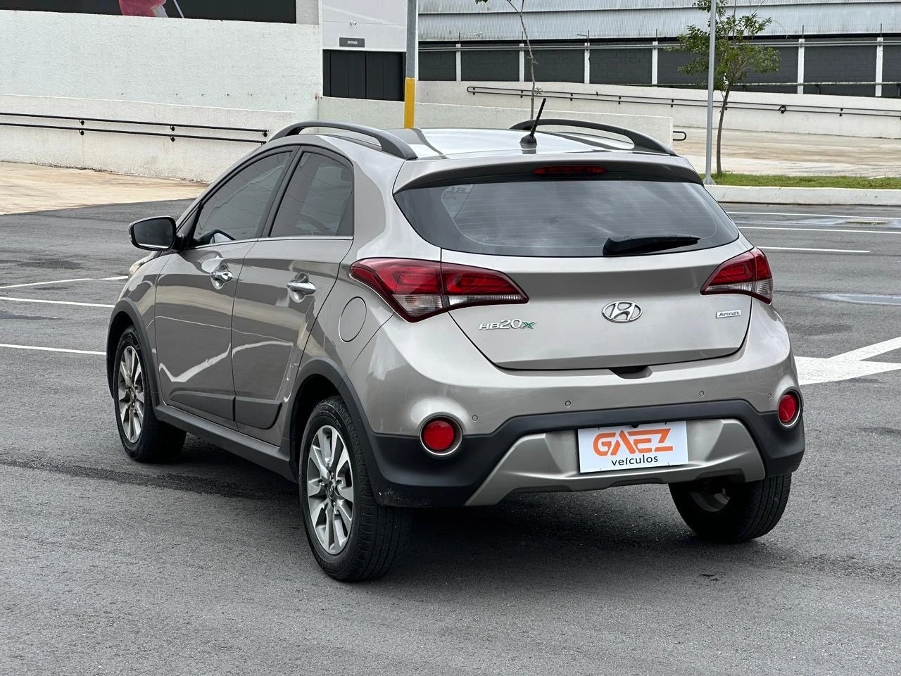 HYUNDAI HB20X