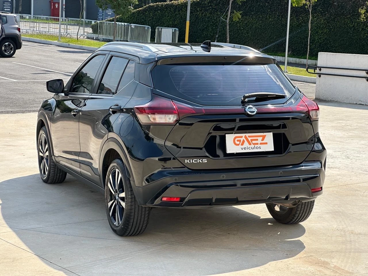 NISSAN KICKS