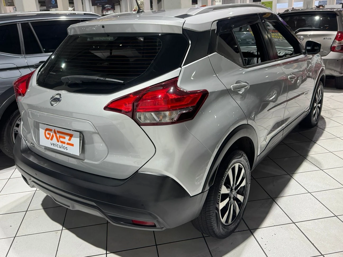 NISSAN KICKS